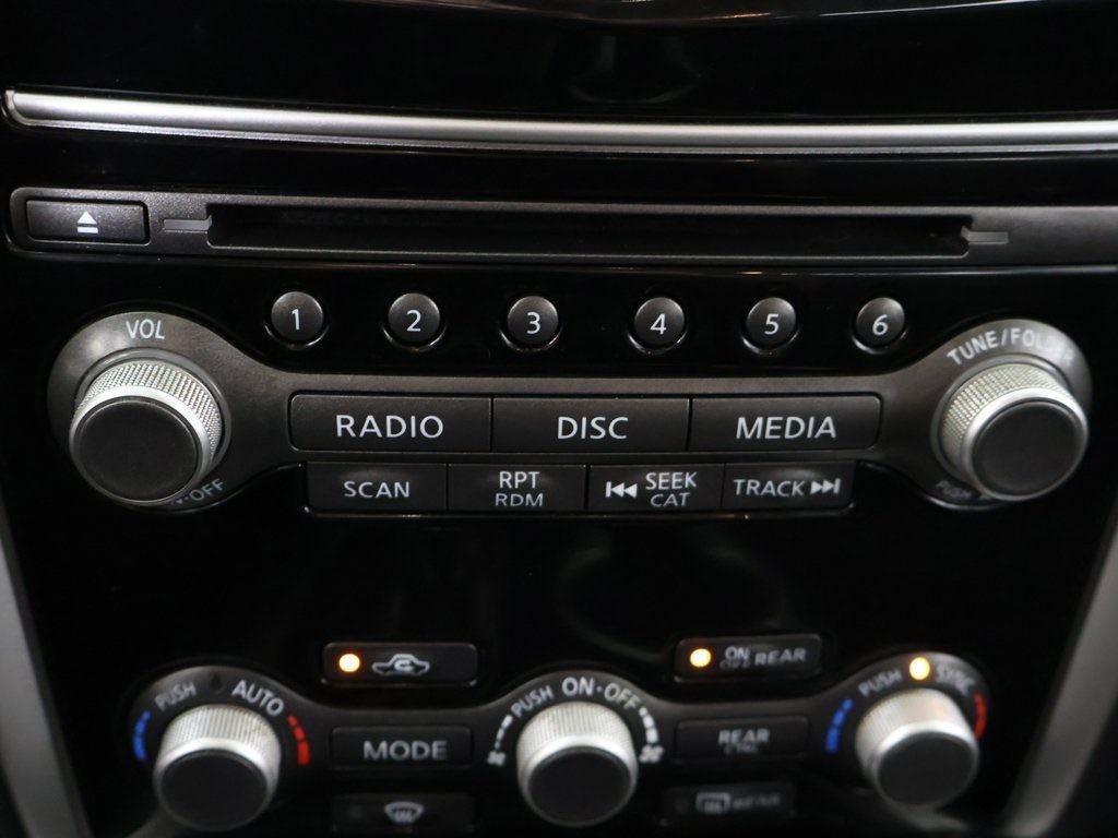 2020 Nissan Pathfinder S