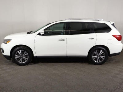 2020 Nissan Pathfinder SV