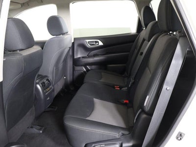 2020 Nissan Pathfinder SV