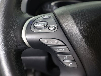 2020 Nissan Pathfinder SV