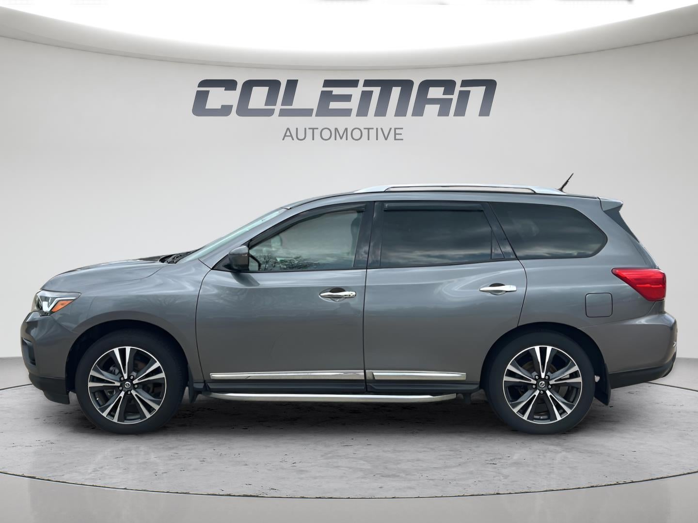 2018 Nissan Pathfinder Platinum