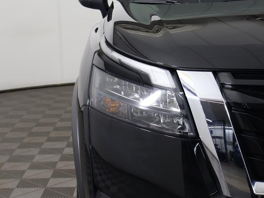 2024 Nissan Pathfinder S