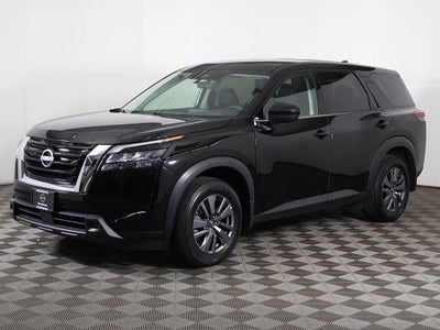 2024 Nissan Pathfinder S