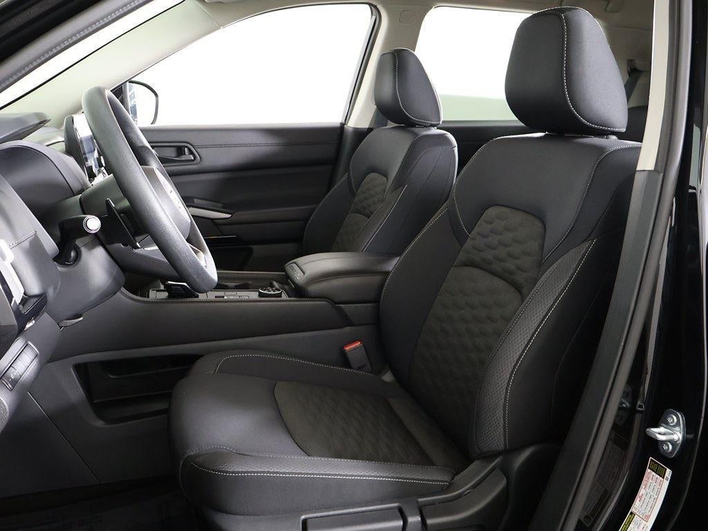 2024 Nissan Pathfinder S