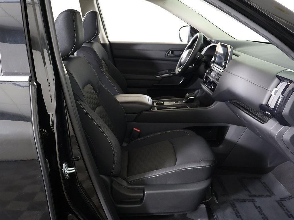 2024 Nissan Pathfinder S