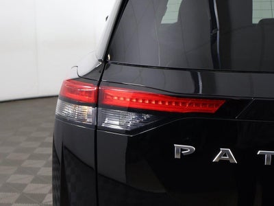 2024 Nissan Pathfinder S