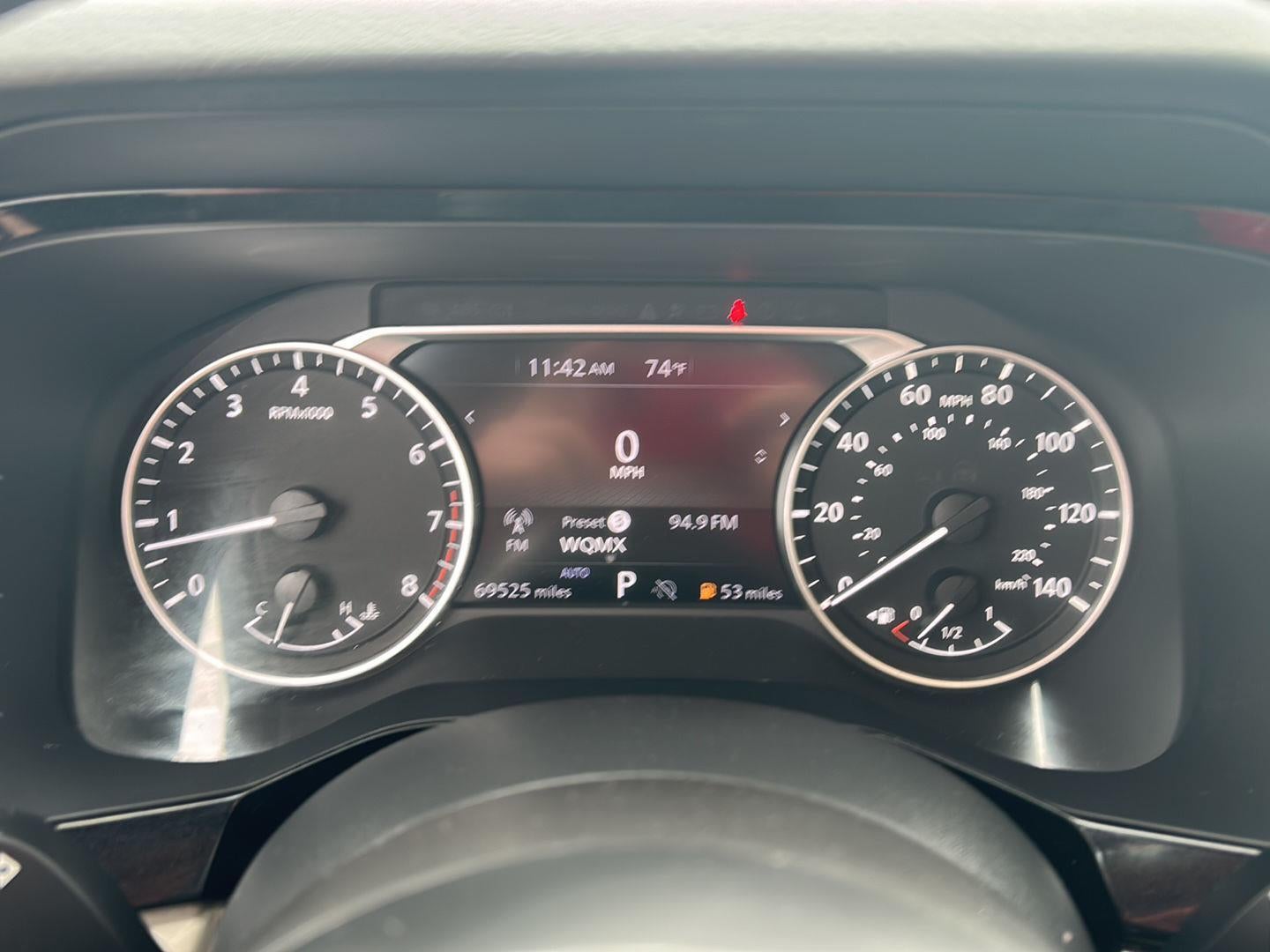 2024 Nissan Pathfinder SV