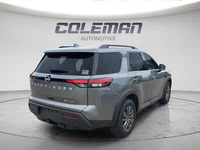2024 Nissan Pathfinder SV