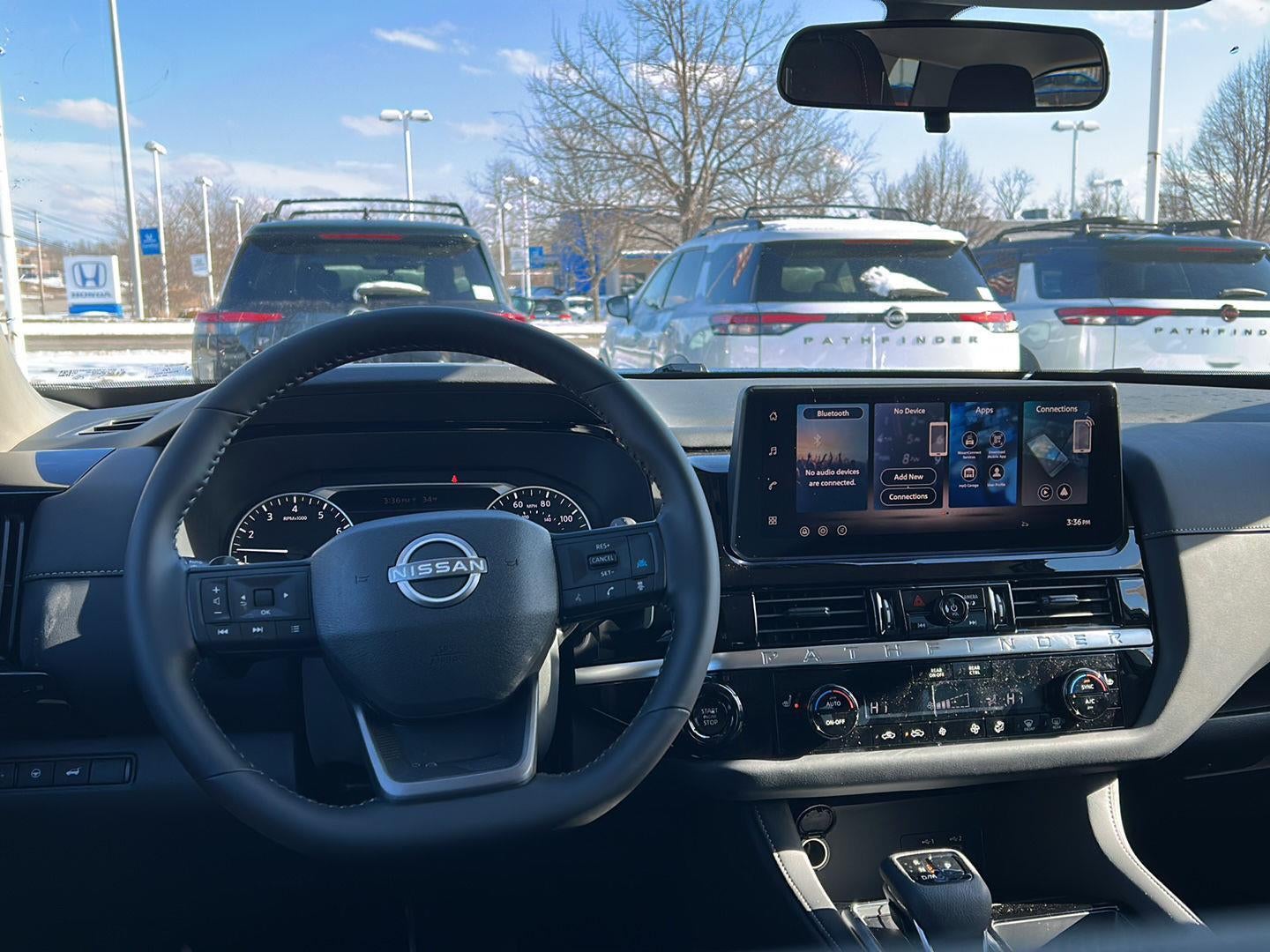 2026 Nissan Pathfinder SV