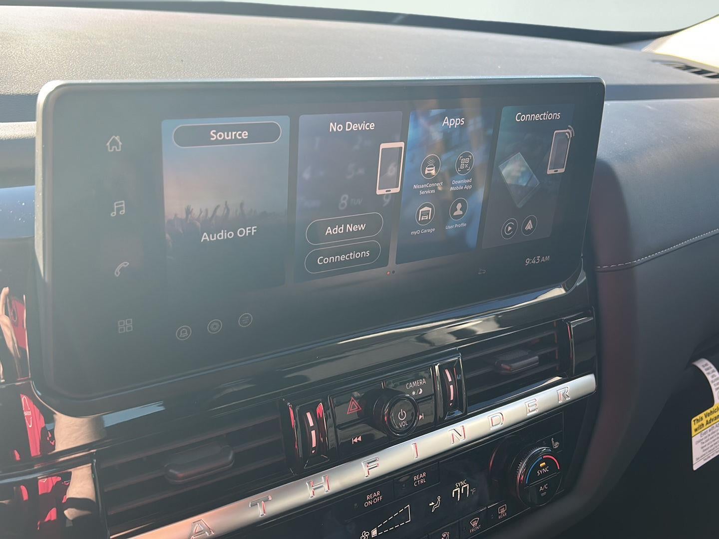 2026 Nissan Pathfinder SV