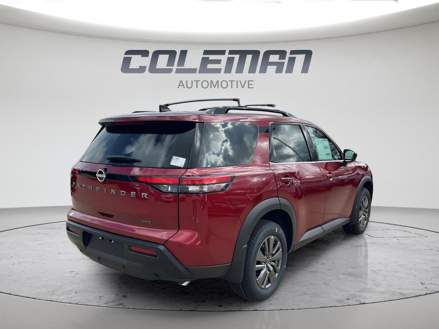 2026 Nissan Pathfinder SV