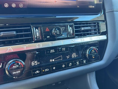 2026 Nissan Pathfinder SV