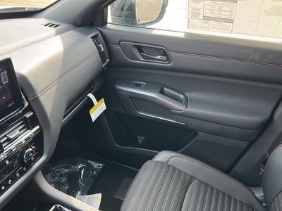 2026 Nissan Pathfinder Rock Creek®