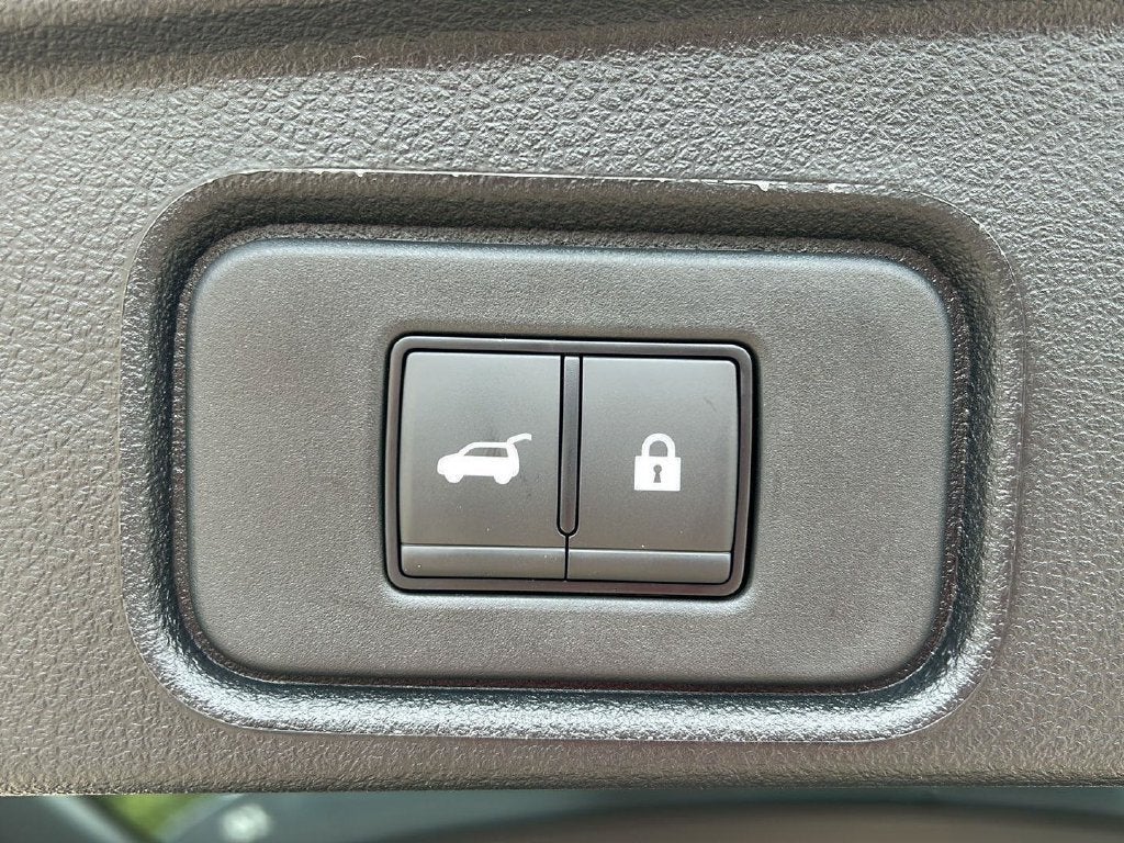 2026 Nissan Pathfinder SL 26