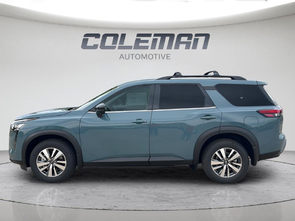 2026 Nissan Pathfinder SL 5