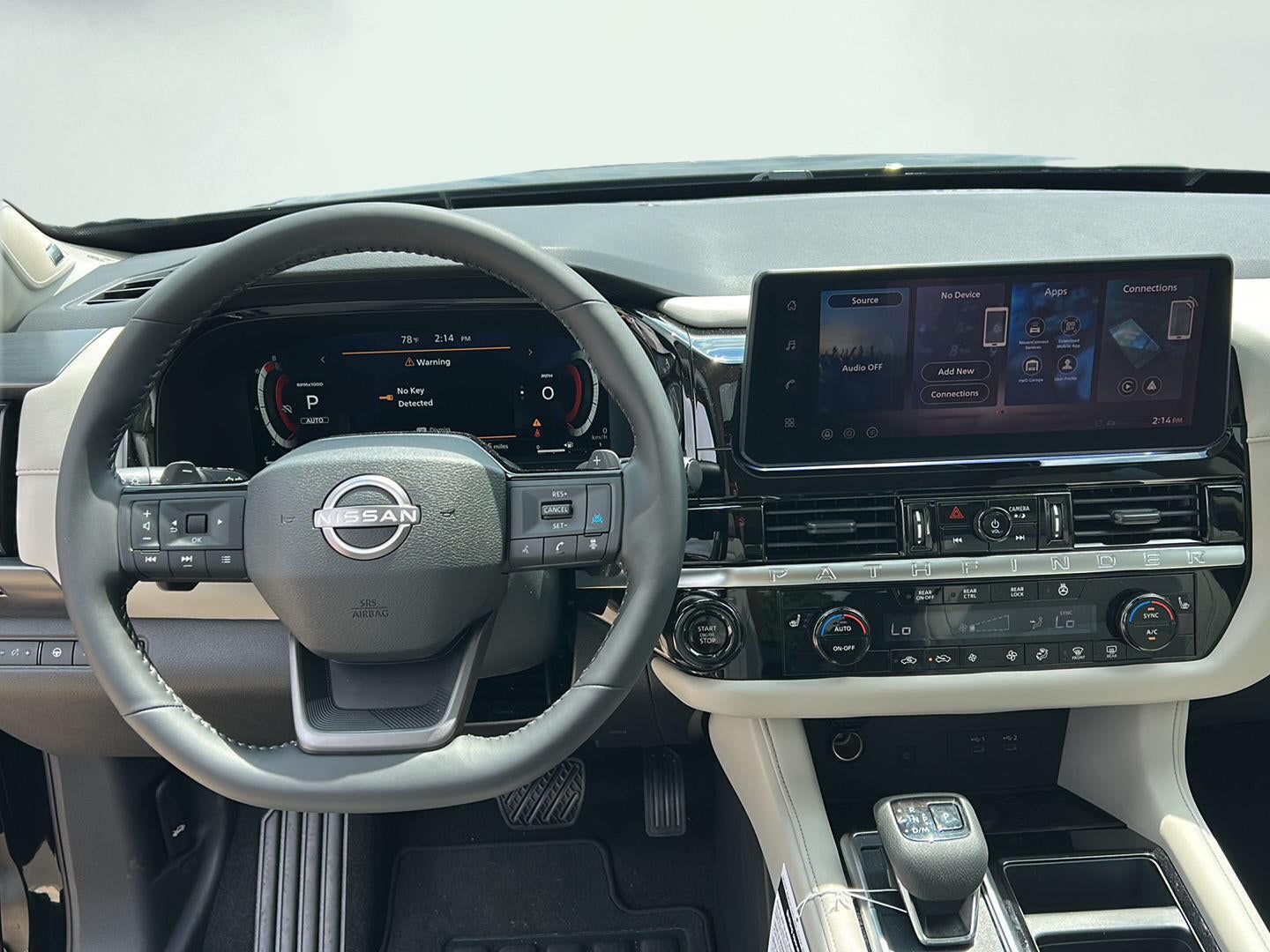 2026 Nissan Pathfinder SL