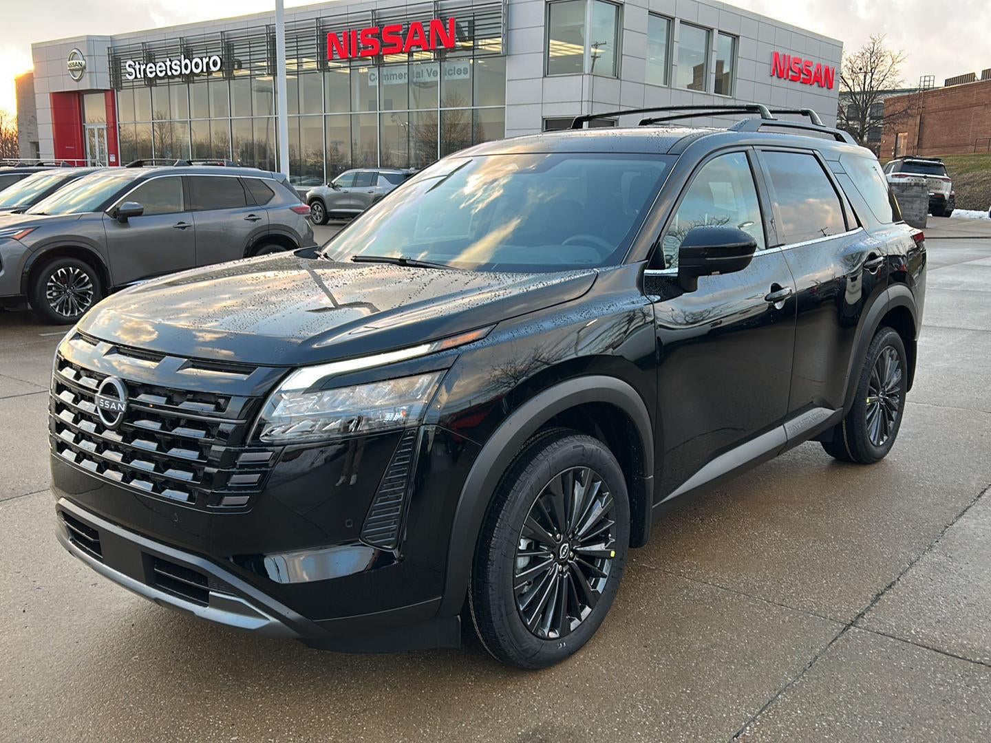 2026 Nissan Pathfinder SL