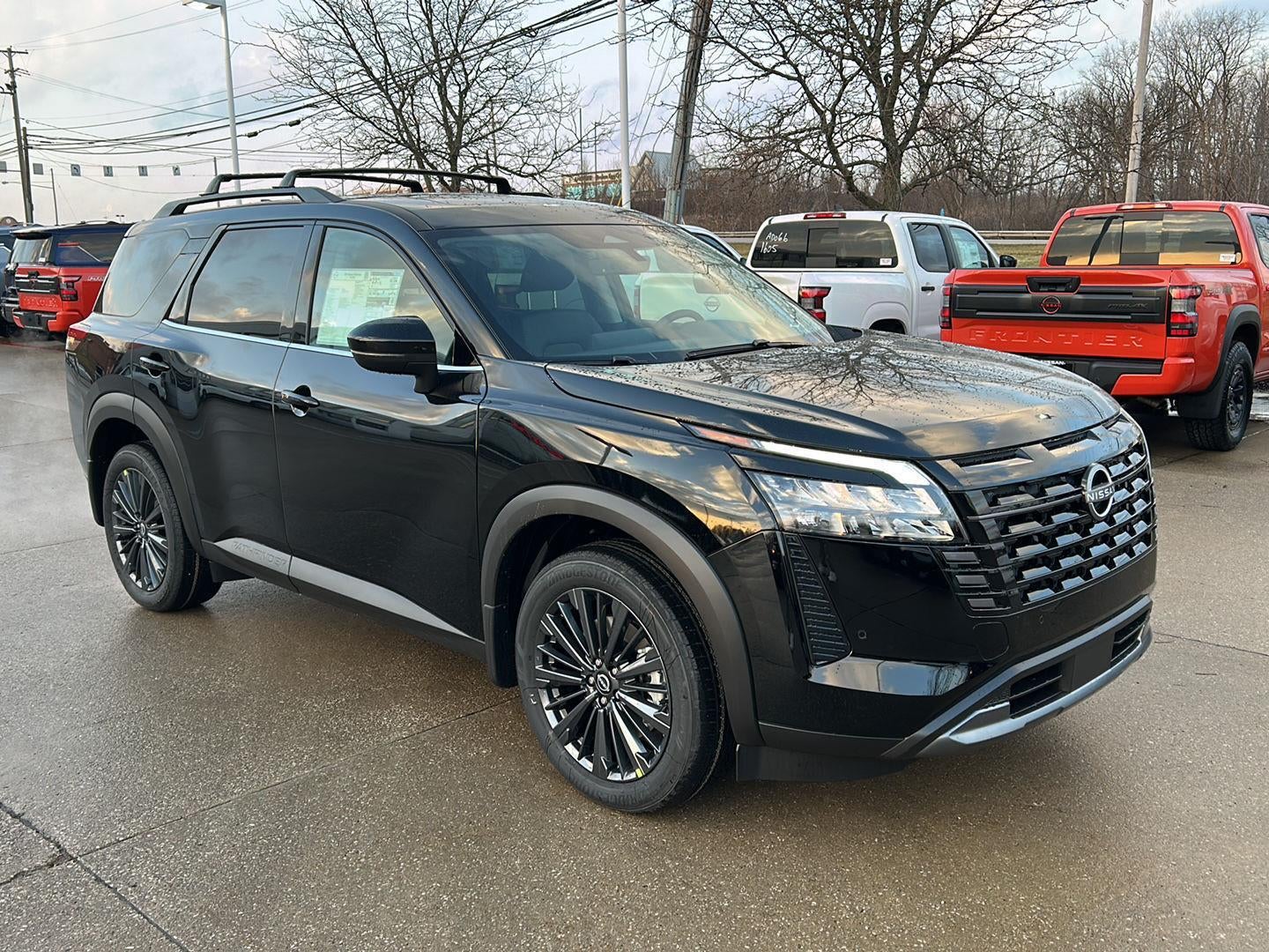 2026 Nissan Pathfinder SL