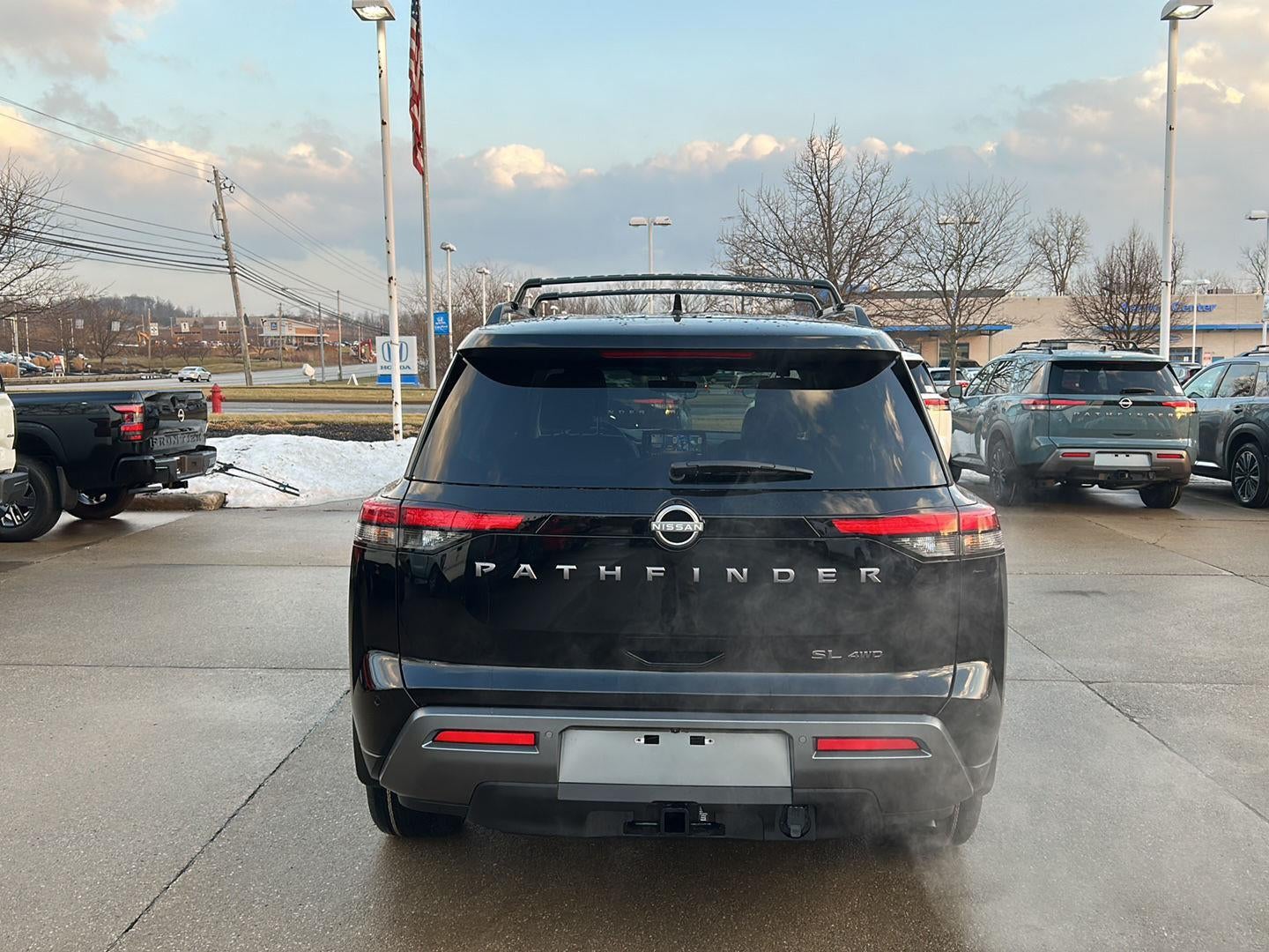 2026 Nissan Pathfinder SL