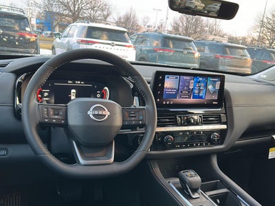 2026 Nissan Pathfinder SL