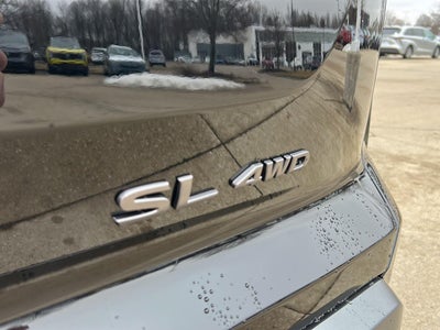 2026 Nissan Pathfinder SL