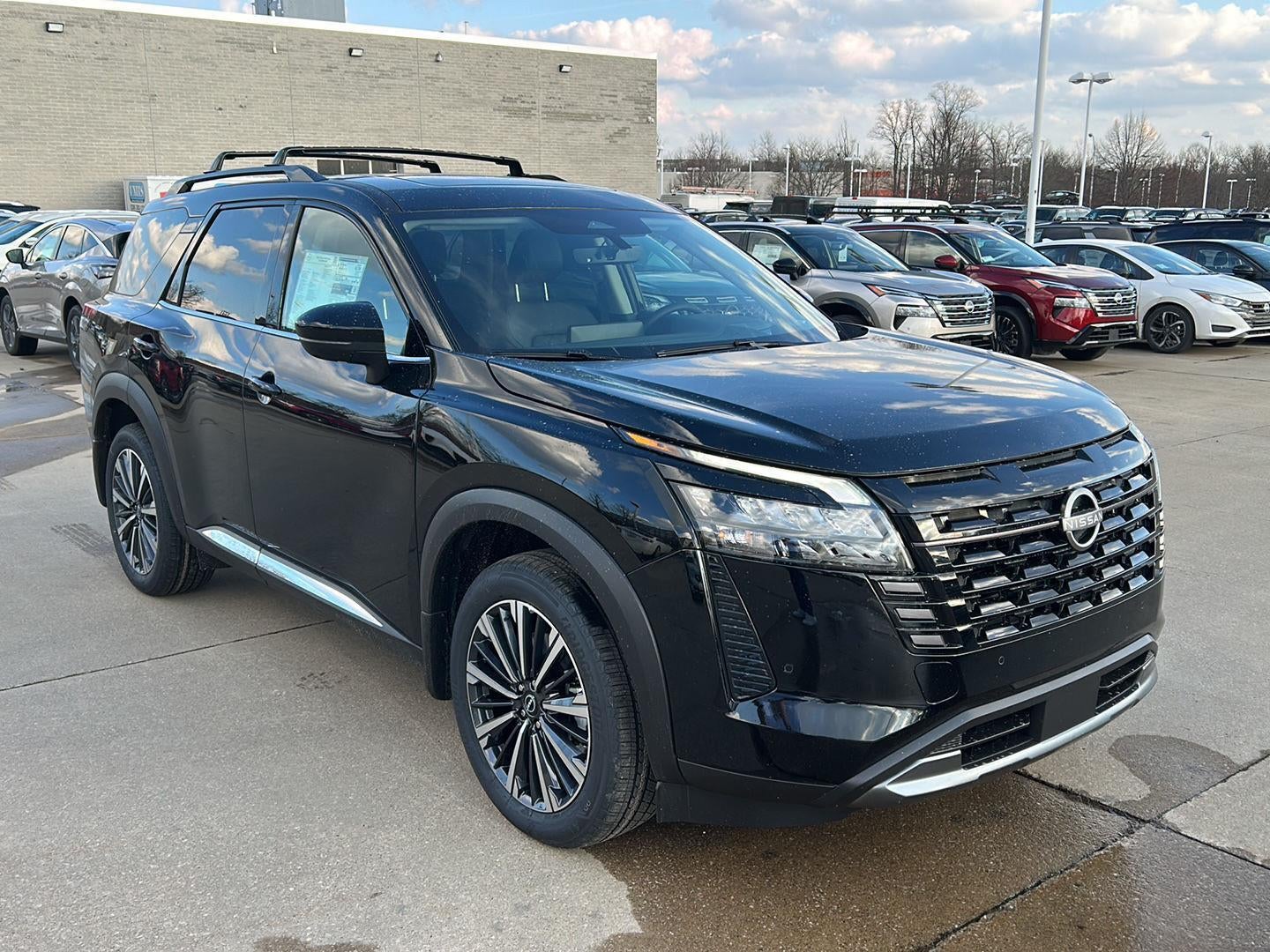 2026 Nissan Pathfinder Platinum