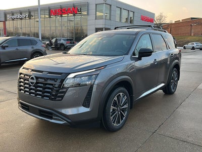 2026 Nissan Pathfinder Platinum