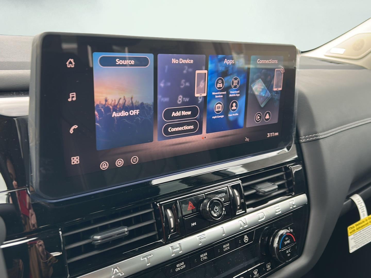 2026 Nissan Pathfinder Platinum