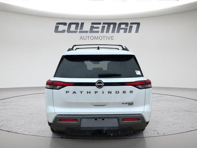 2026 Nissan Pathfinder Platinum