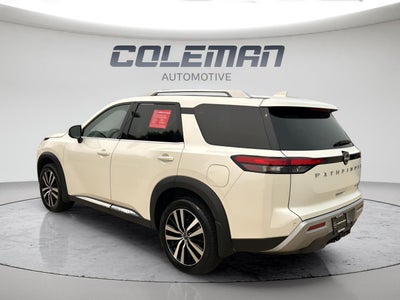 2023 Nissan Pathfinder Platinum