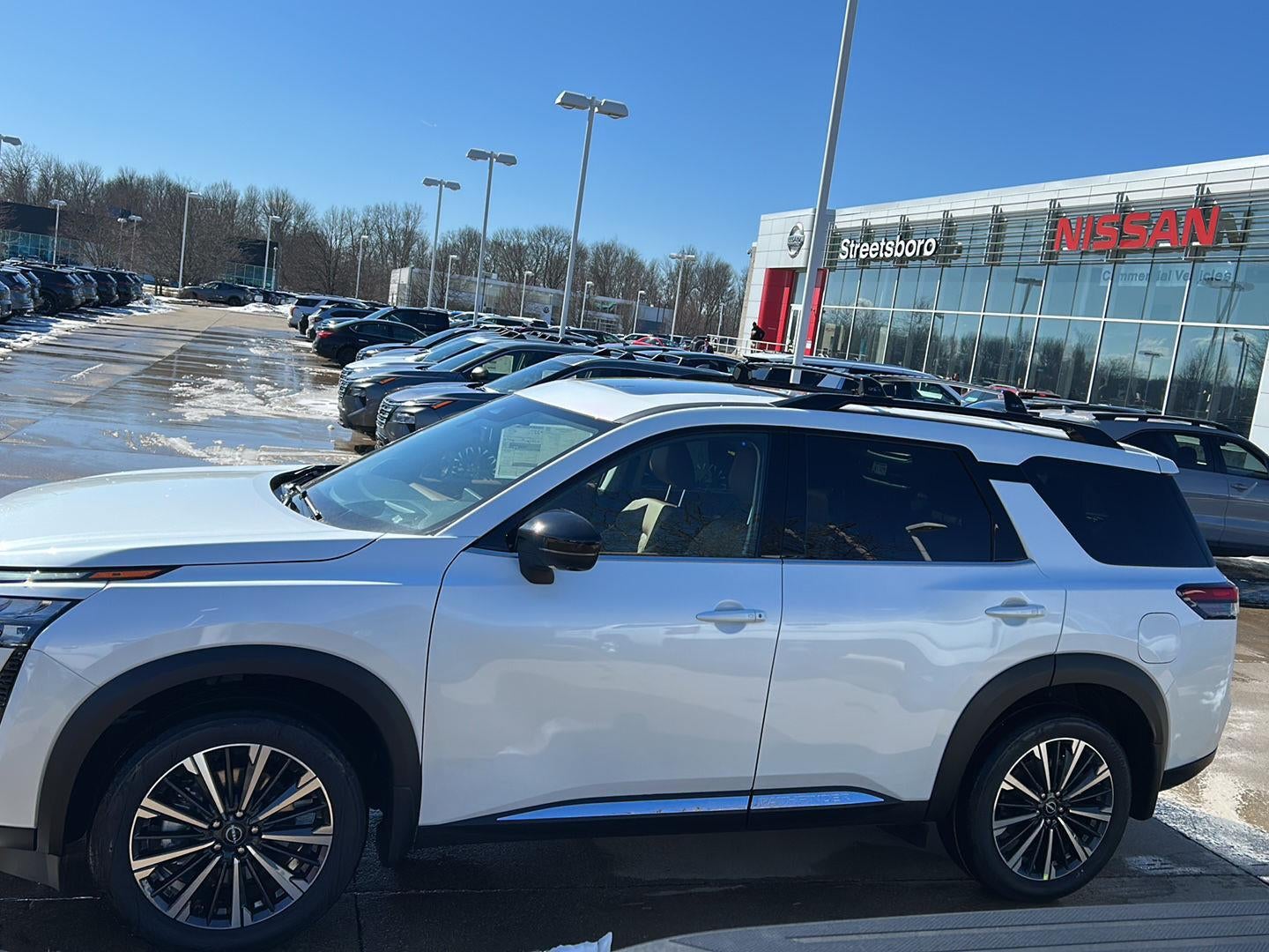 2026 Nissan Pathfinder Platinum