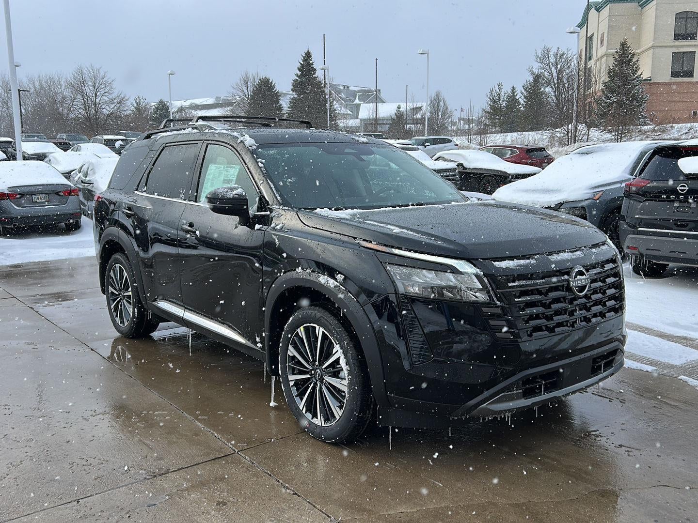 2026 Nissan Pathfinder Platinum