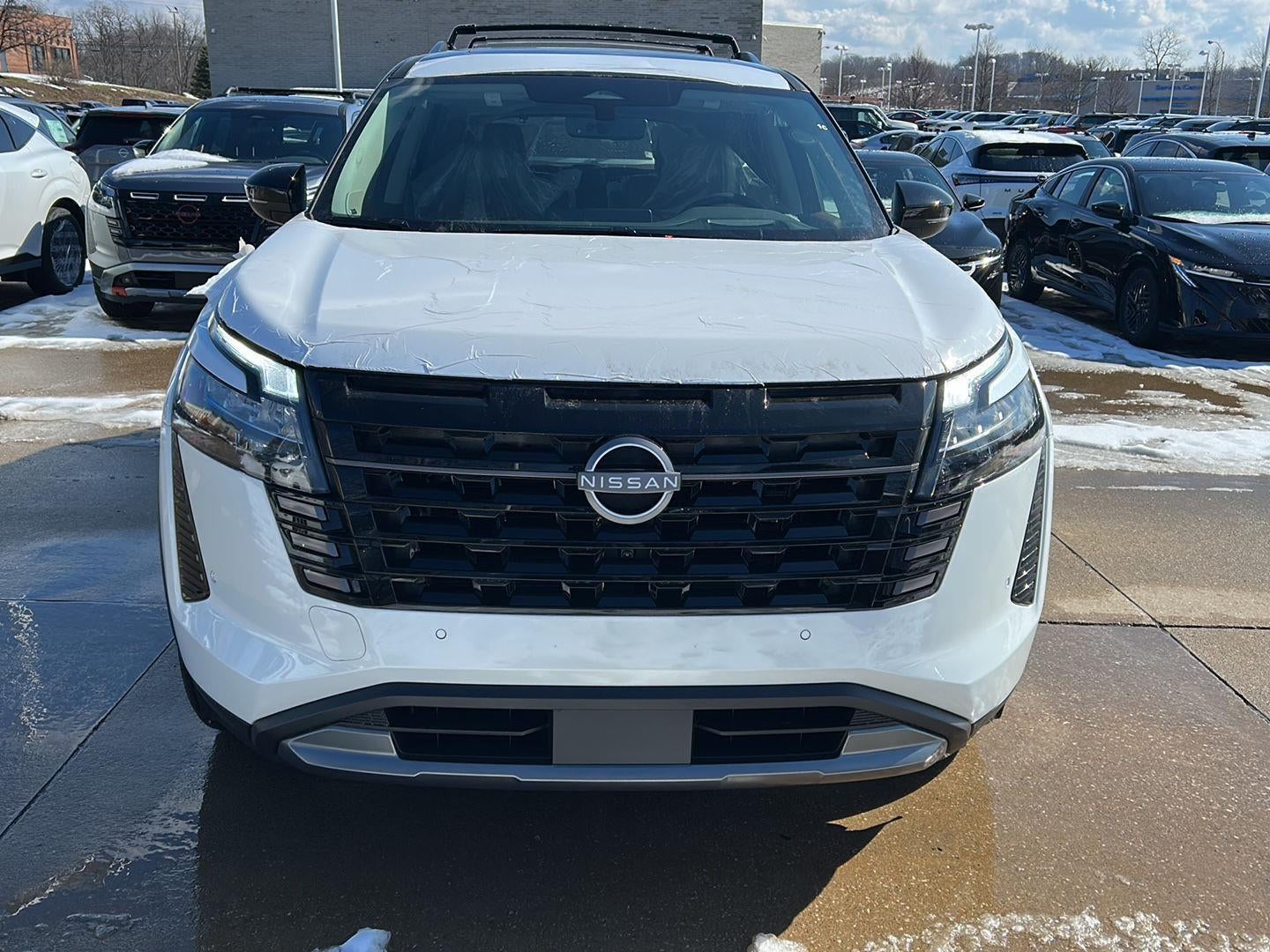 2026 Nissan Pathfinder Platinum