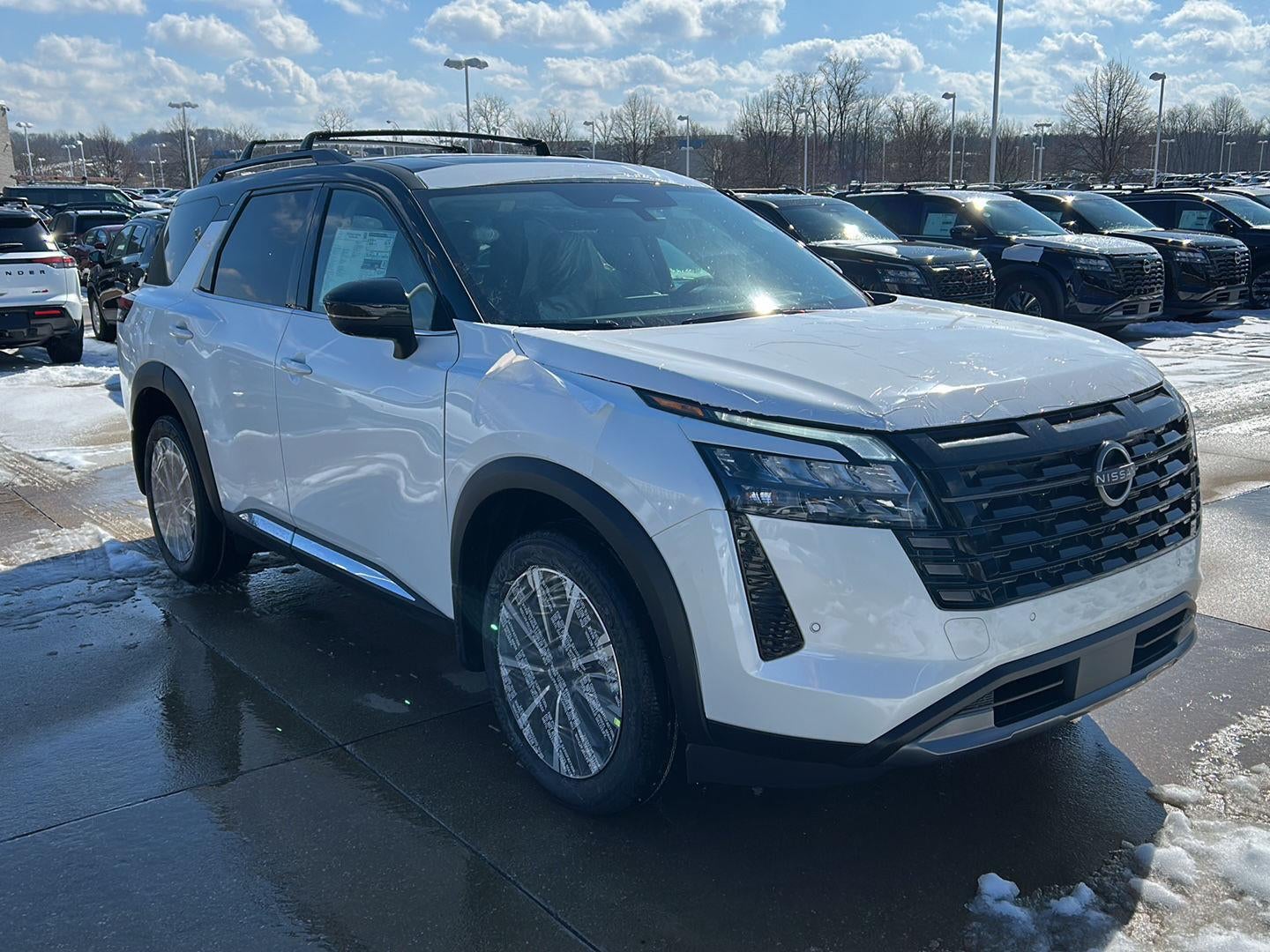 2026 Nissan Pathfinder Platinum