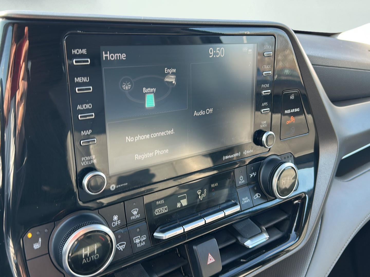 2022 Toyota Highlander Hybrid XLE