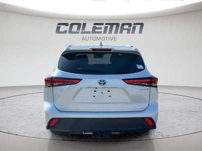 2022 Toyota Highlander Hybrid XLE