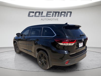 2019 Toyota Highlander SE