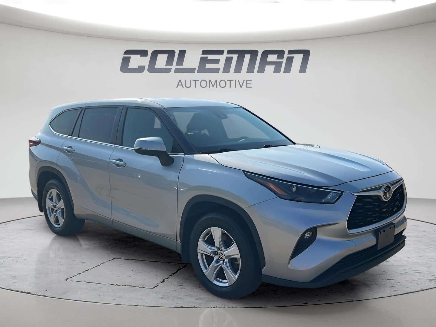 2024 Toyota Highlander LE