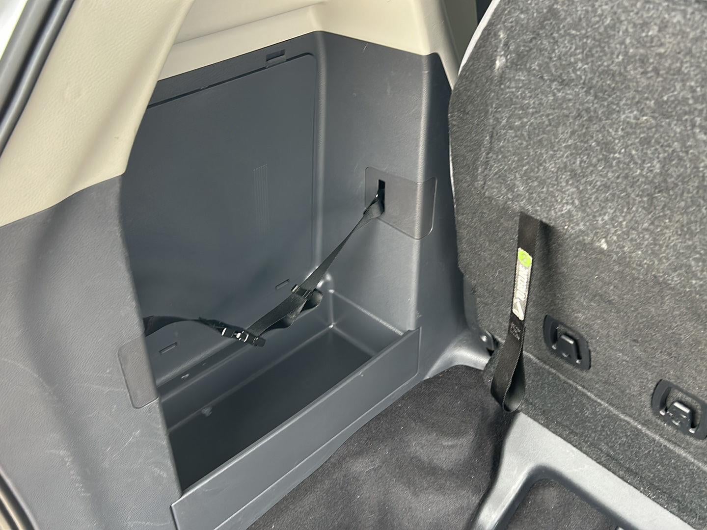 2024 Toyota Sienna Base