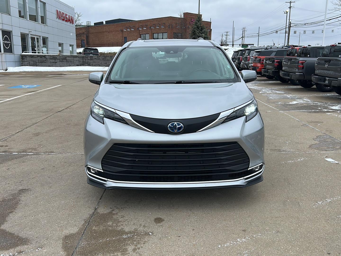 2024 Toyota Sienna Base