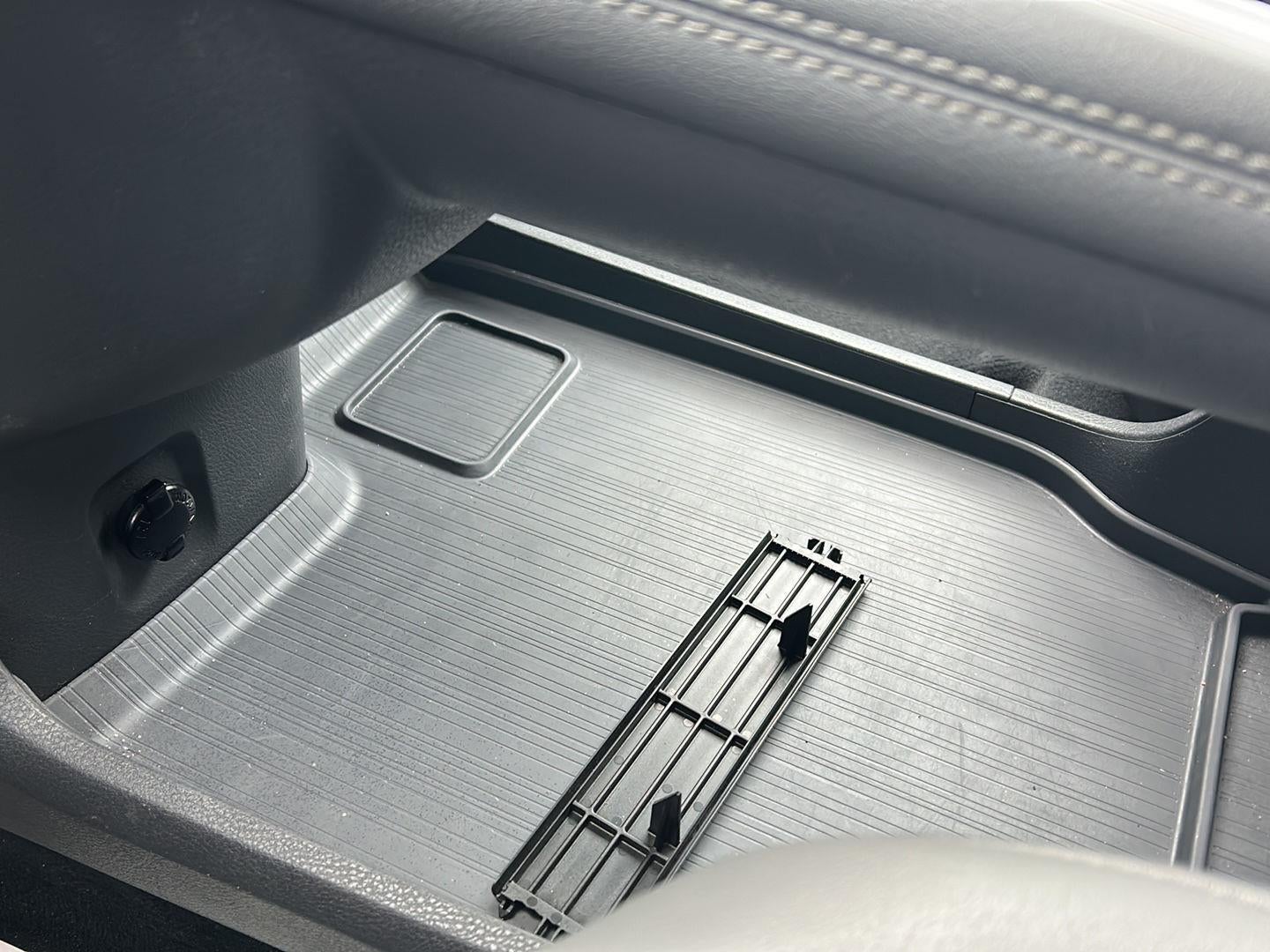 2024 Toyota Sienna Base