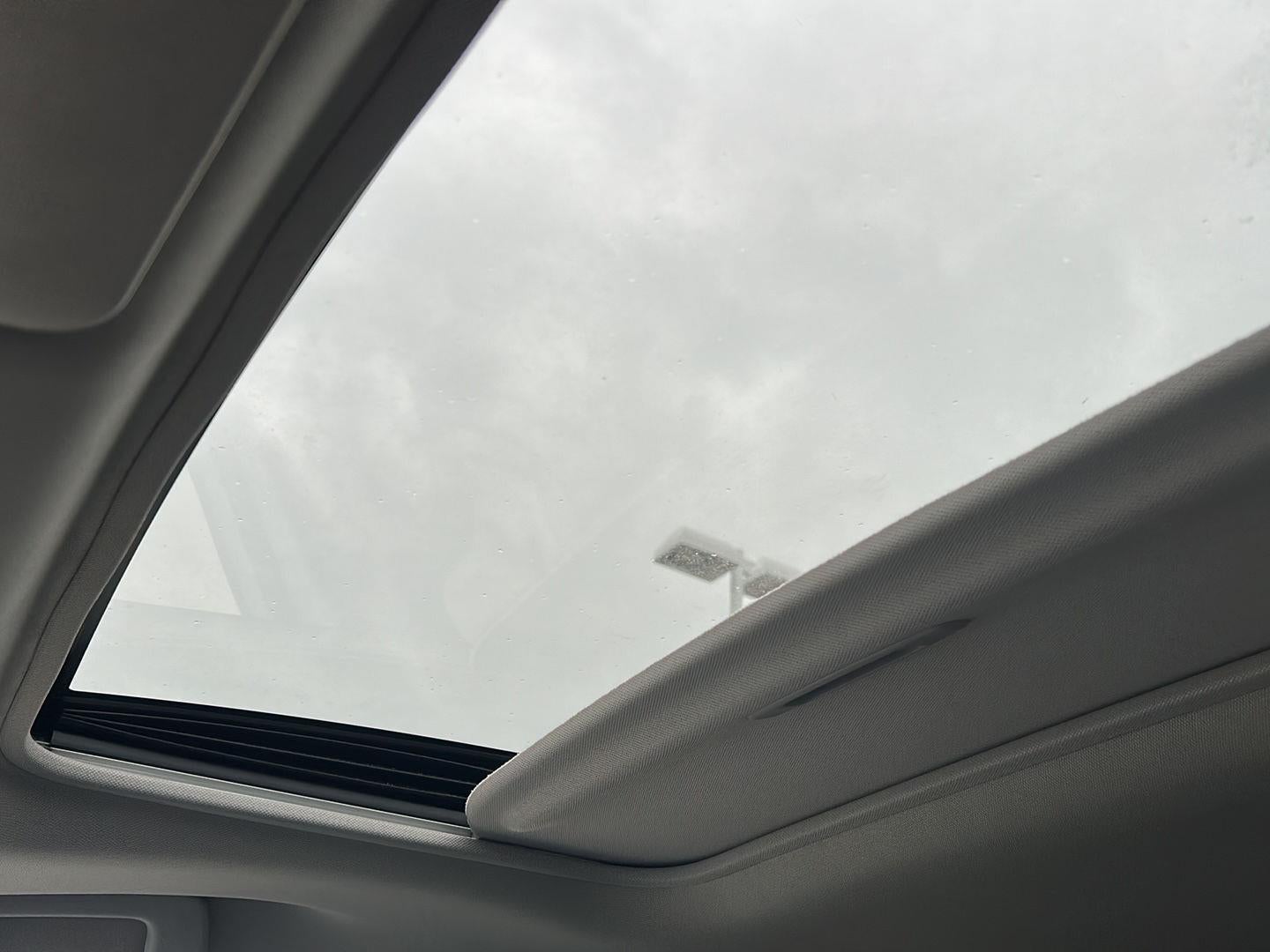 2024 Toyota Sienna Base