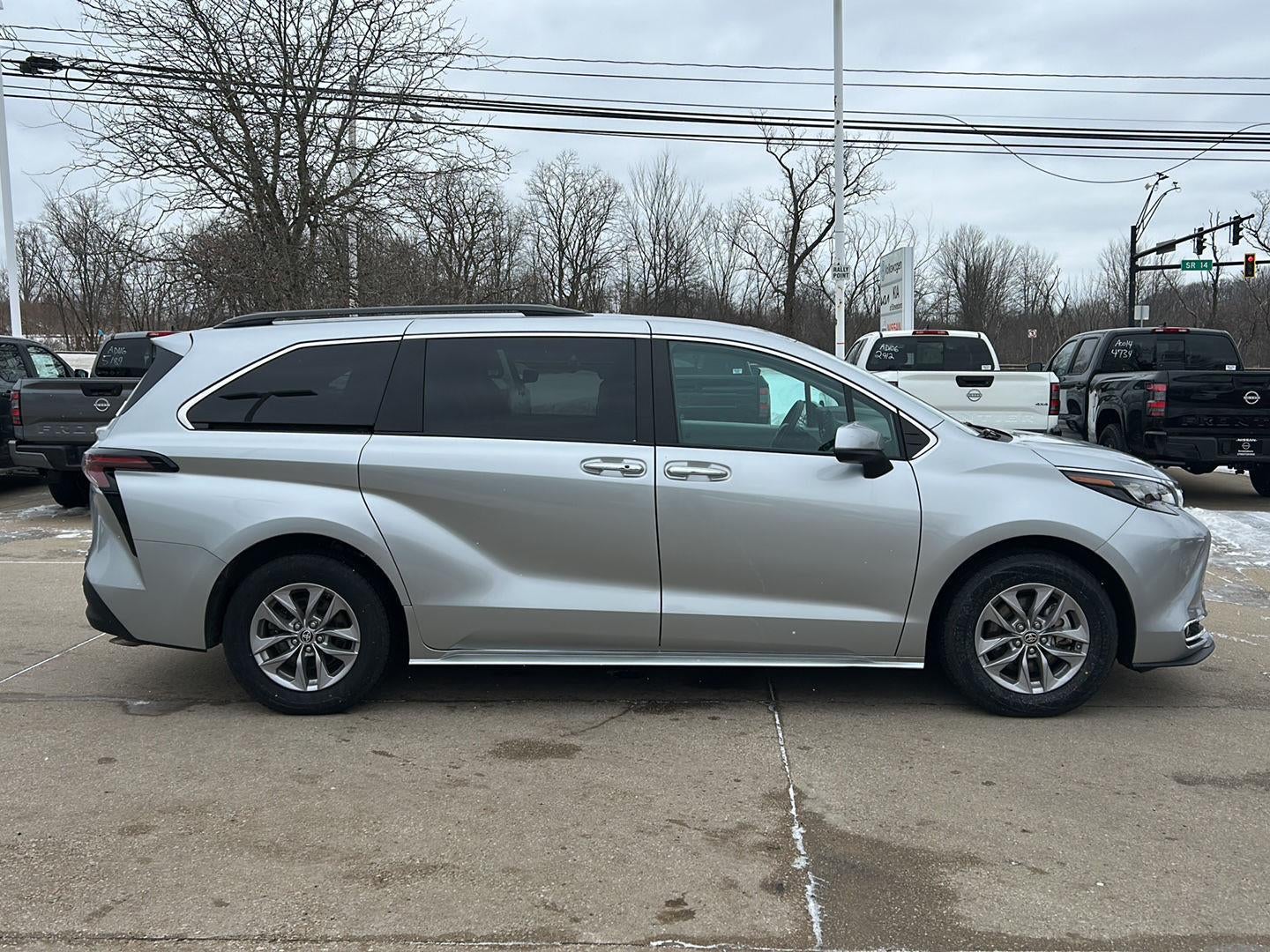 2024 Toyota Sienna Base