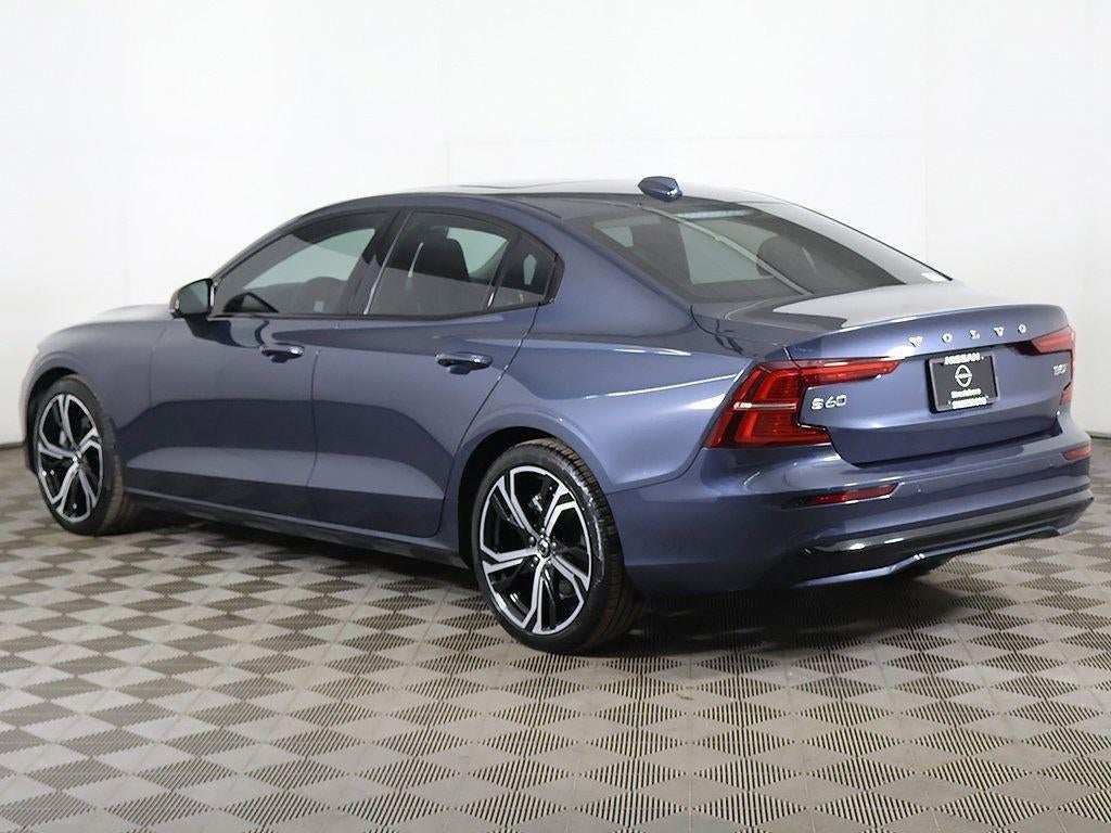 2024 Volvo S60 Core Dark Theme
