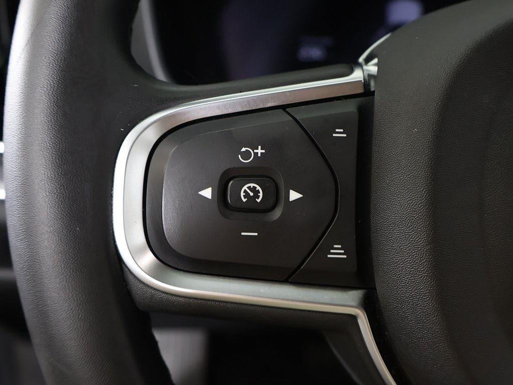 2024 Volvo S60 Core Dark Theme