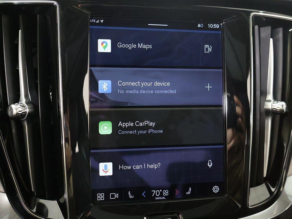 2024 Volvo S60 Core Dark Theme