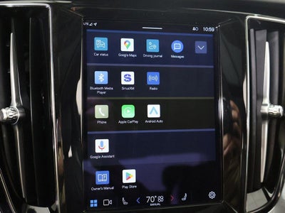 2024 Volvo S60 Core Dark Theme