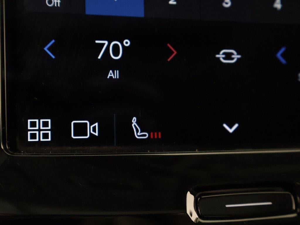 2024 Volvo S60 Core Dark Theme