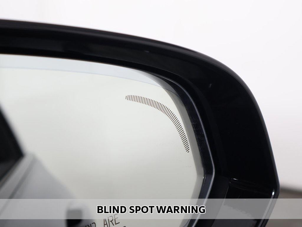 2024 Volvo S60 Core Dark Theme