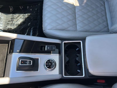 2024 Mitsubishi Outlander SEL Platinum Edition